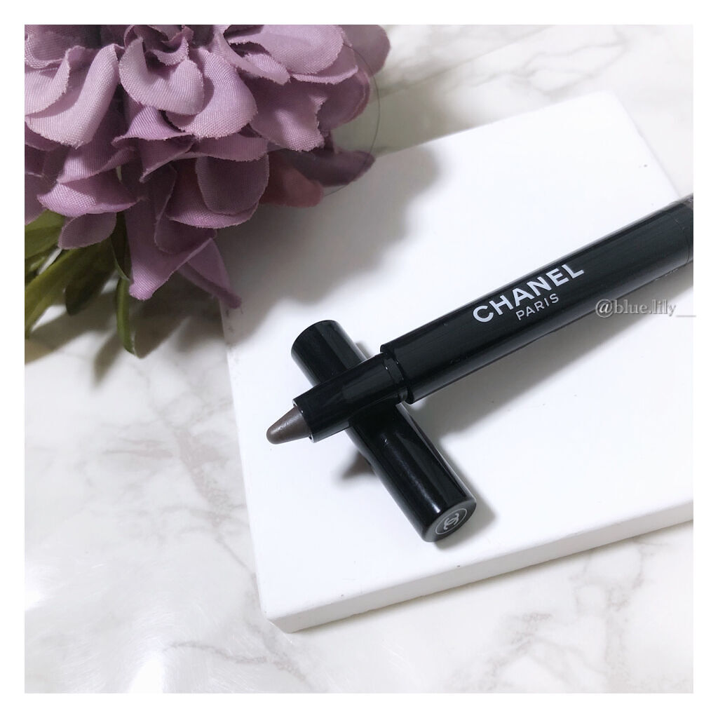 スティロ オンブル エ コントゥール/CHANEL/スティックアイシャドウを使ったクチコミ（2枚目）