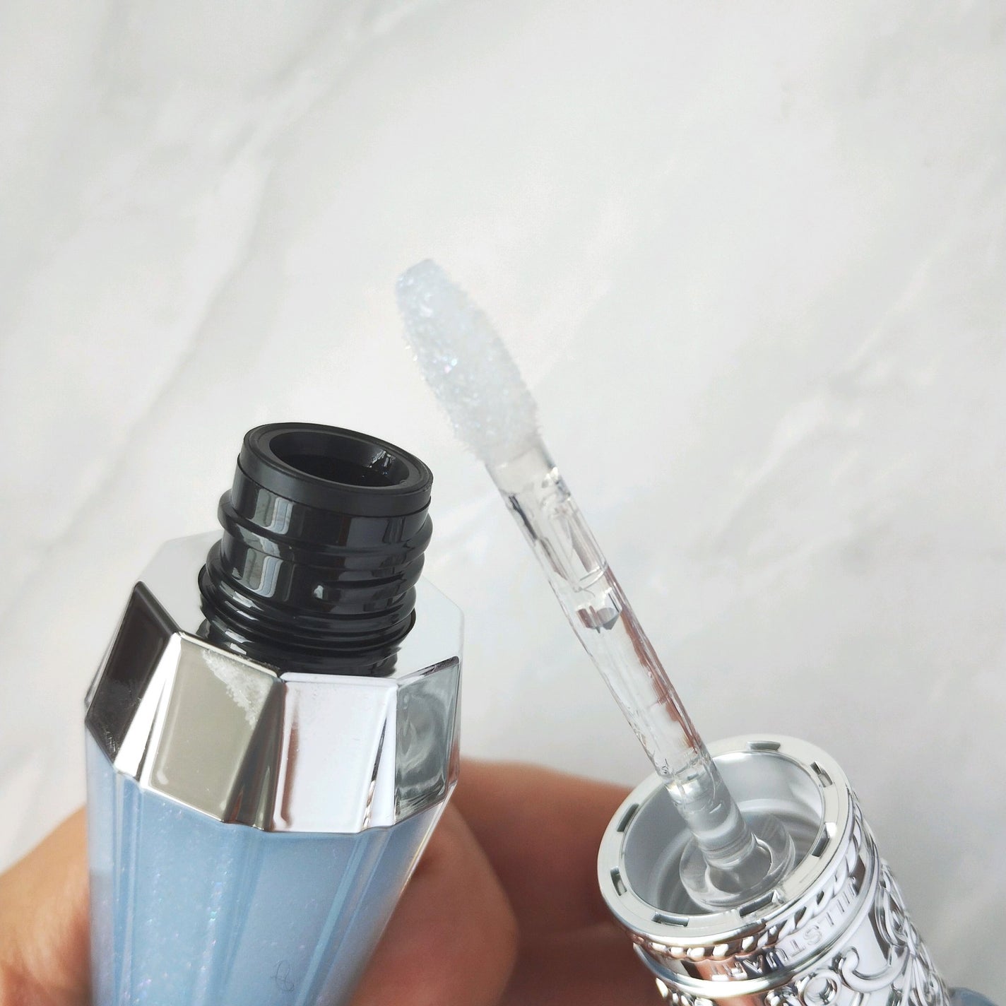 ジルスチュアート サムシングピュアブルー リップブーケ セラム/JILL STUART/リップ美容液を使ったクチコミ(2枚目)