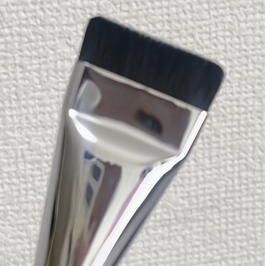 Spatula Wide Foundation Brush/wakemake/メイクブラシを使ったクチコミ（2枚目）