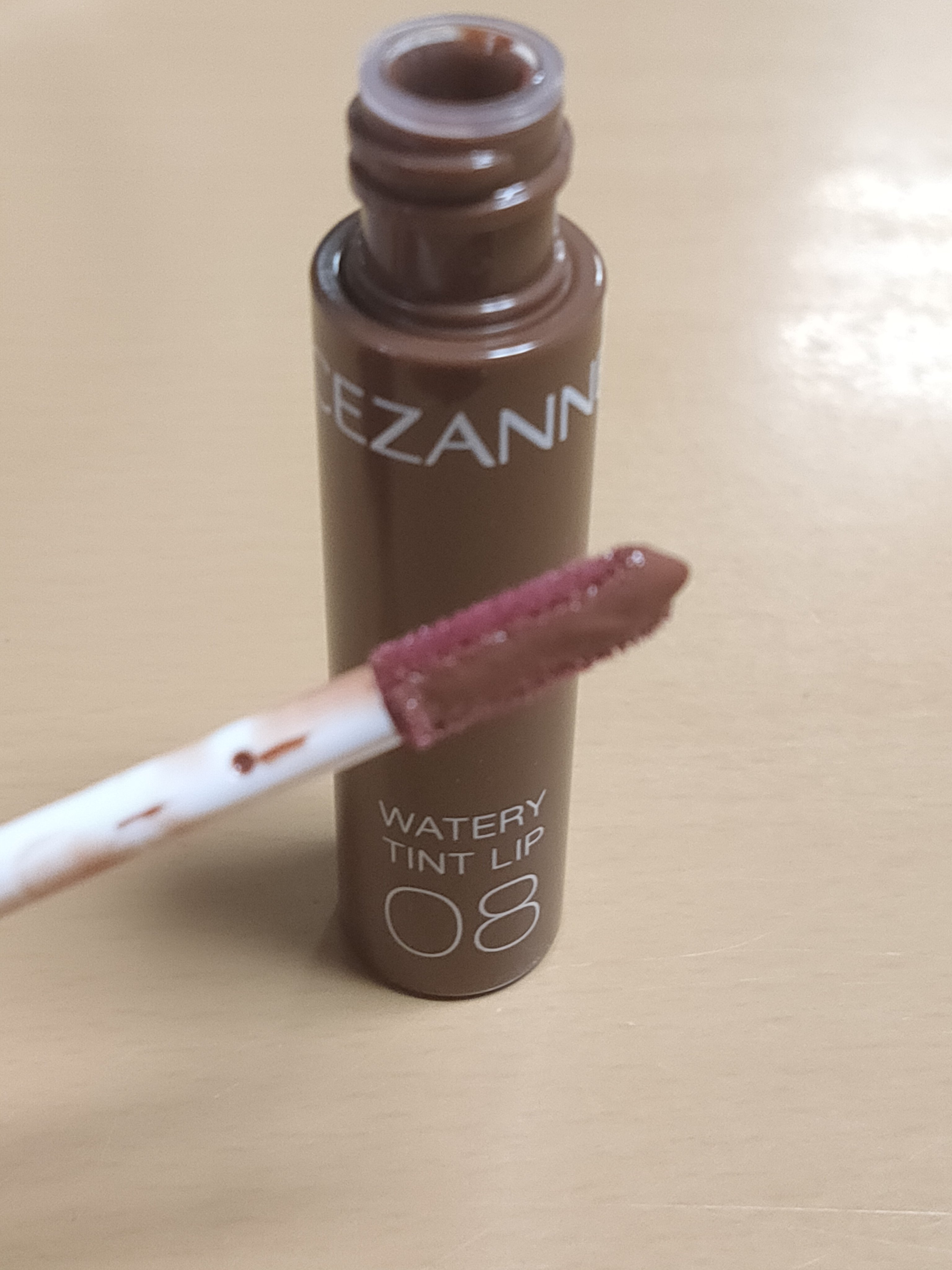ウォータリーティントリップ 08 カフェブラウン/CEZANNE/リップティントを使ったクチコミ（2枚目）
