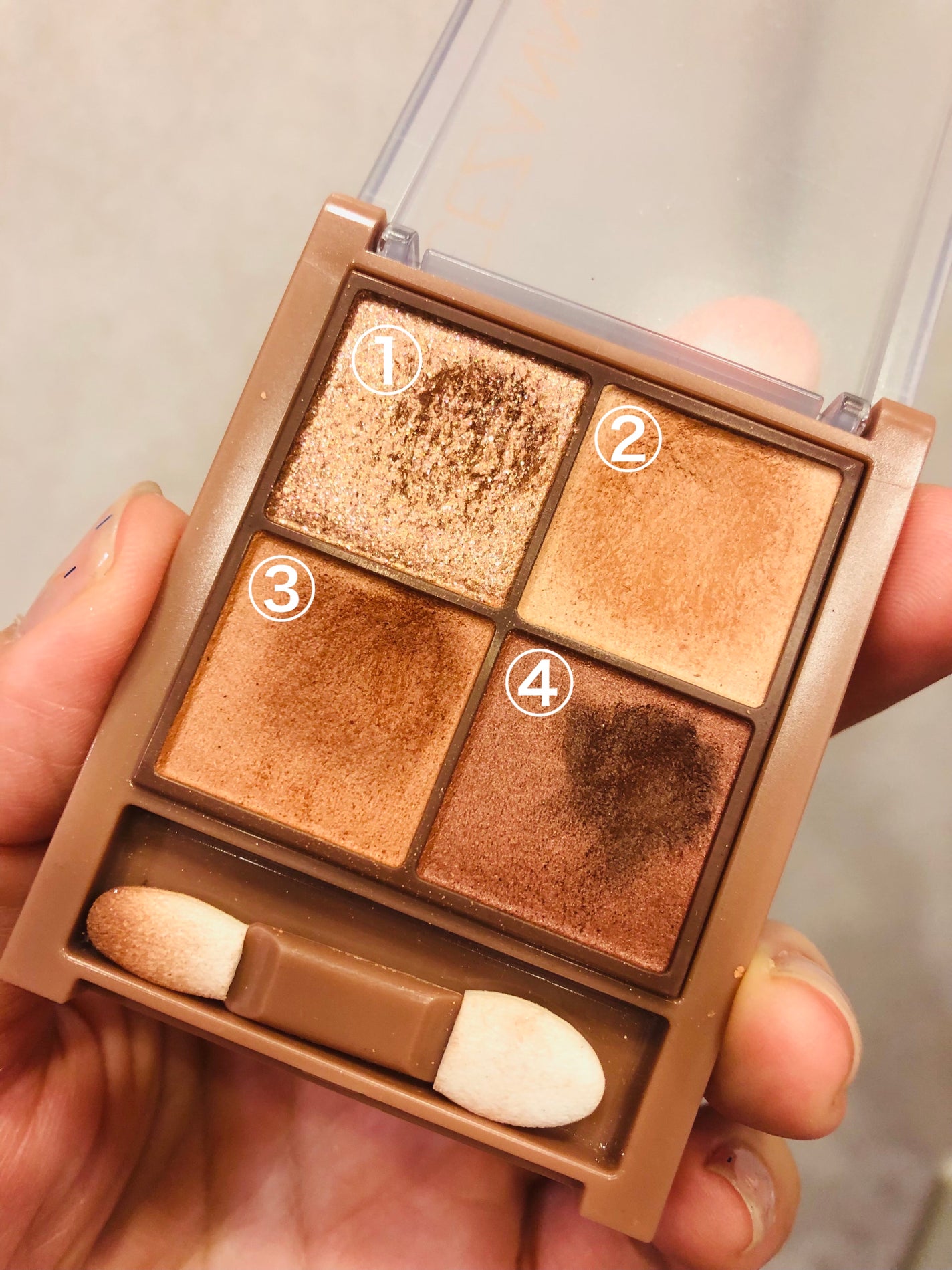 ビタートーンアイシャドウ/CEZANNE/パウダーアイシャドウを使ったクチコミ(2枚目)