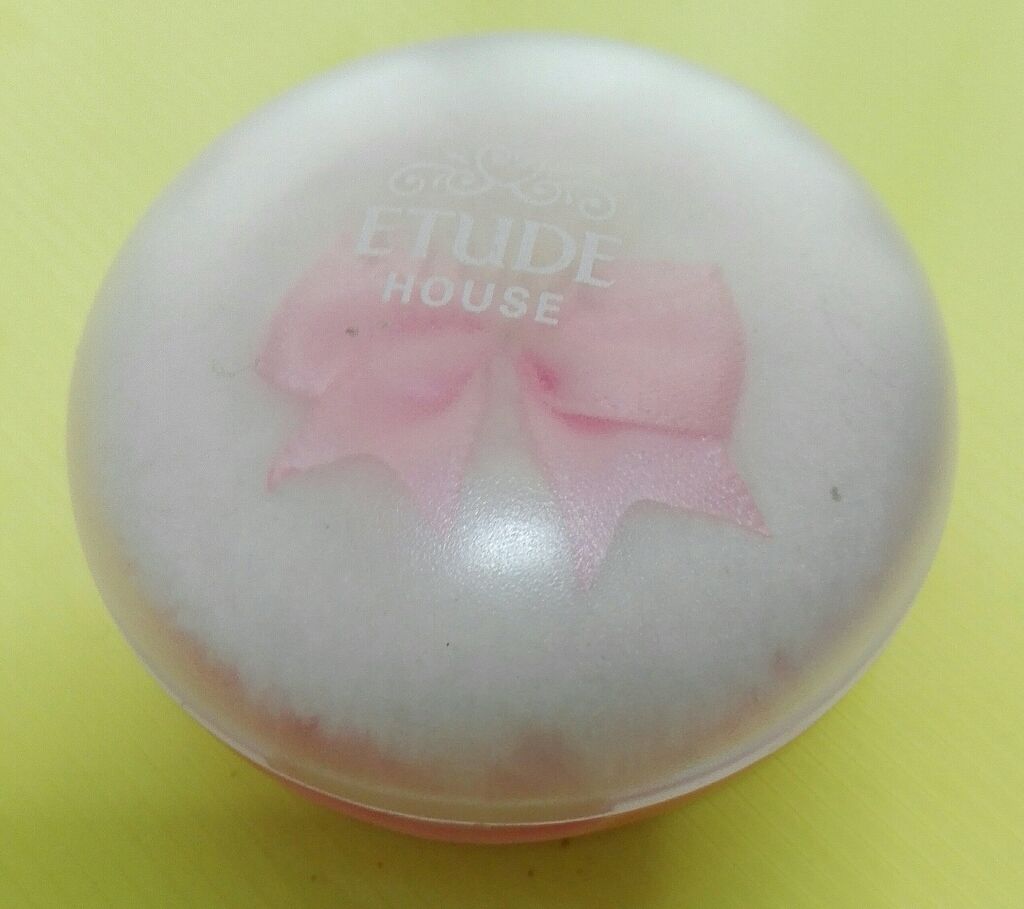 レッドバニラ on LIPS 「エチュードハウスのチーク。見た目もかわいいし、ふわっとつけれる..」(1枚目)