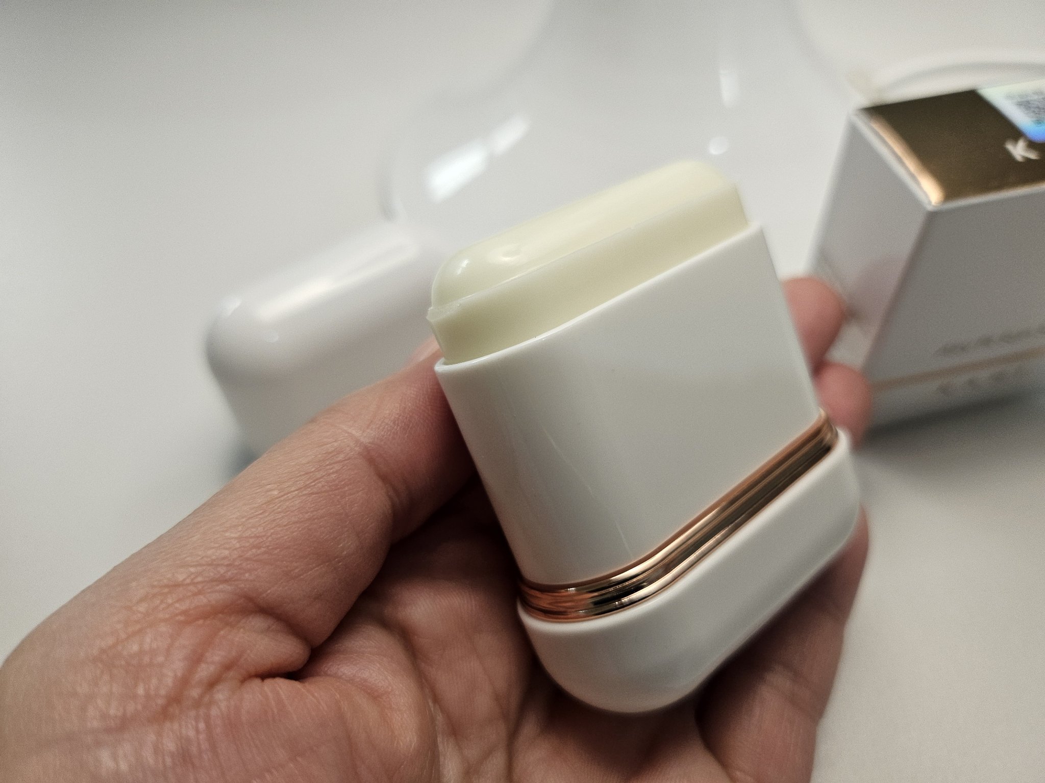 エアリーフィットサンスティック/KAHI/日焼け止めスティックを使ったクチコミ（3枚目）