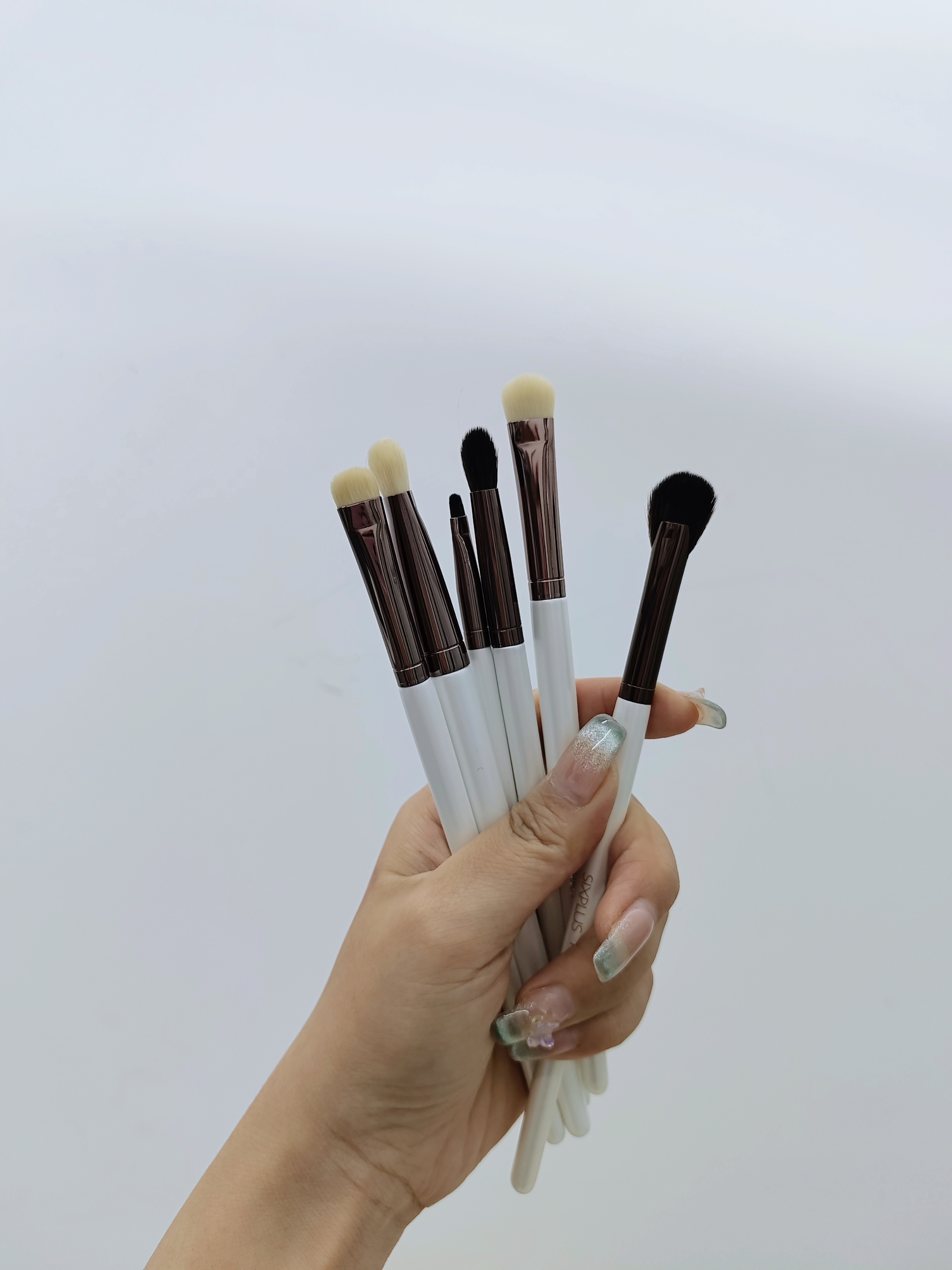 SIXPLUS ホワイトパール アイメイクブラシ 7本セット/SIXPLUS/メイクブラシを使ったクチコミ（2枚目）