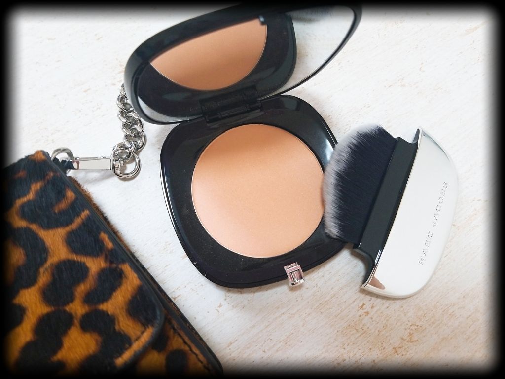 ACCOMPLICE/MARC JACOBS/プレストパウダーを使ったクチコミ（2枚目）