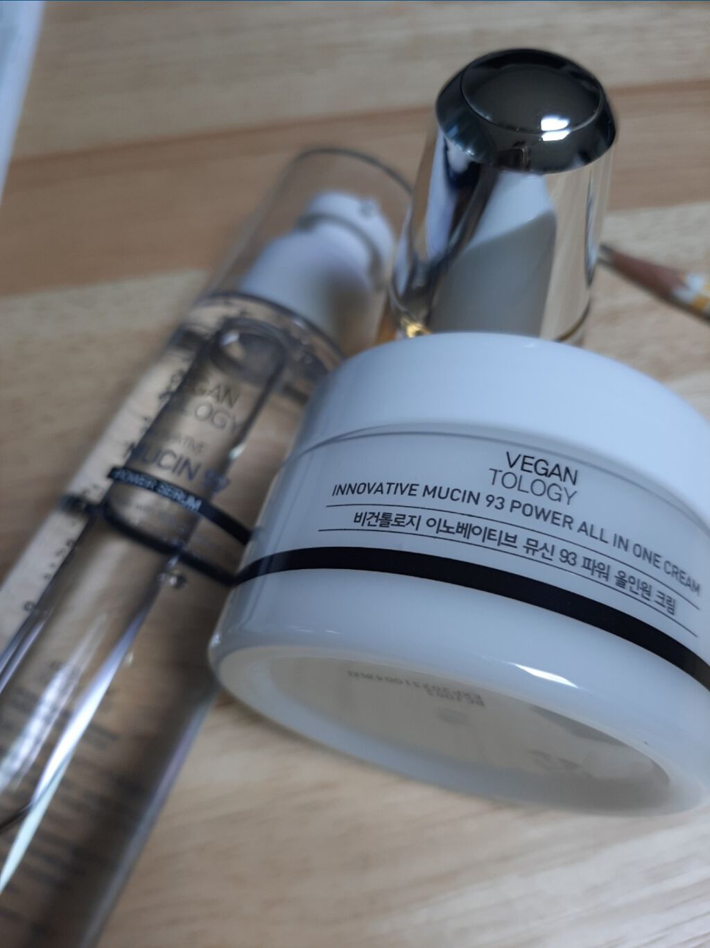 VEGAN TOLOGY INNOVATIVE MUCIN97 POWER SERUMのクチコミ「友達のおすすめで...
購入しました^^
価格に比べてグッド！
割引特価でエッセンス、ア.....」（1枚目）