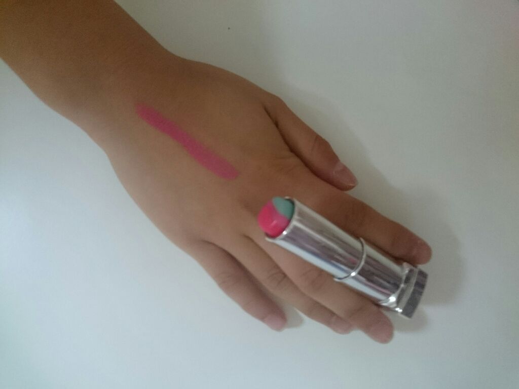 リップ フラッシュ ビッテン ストロボ/MAYBELLINE NEW YORK/口紅を使ったクチコミ(3枚目)