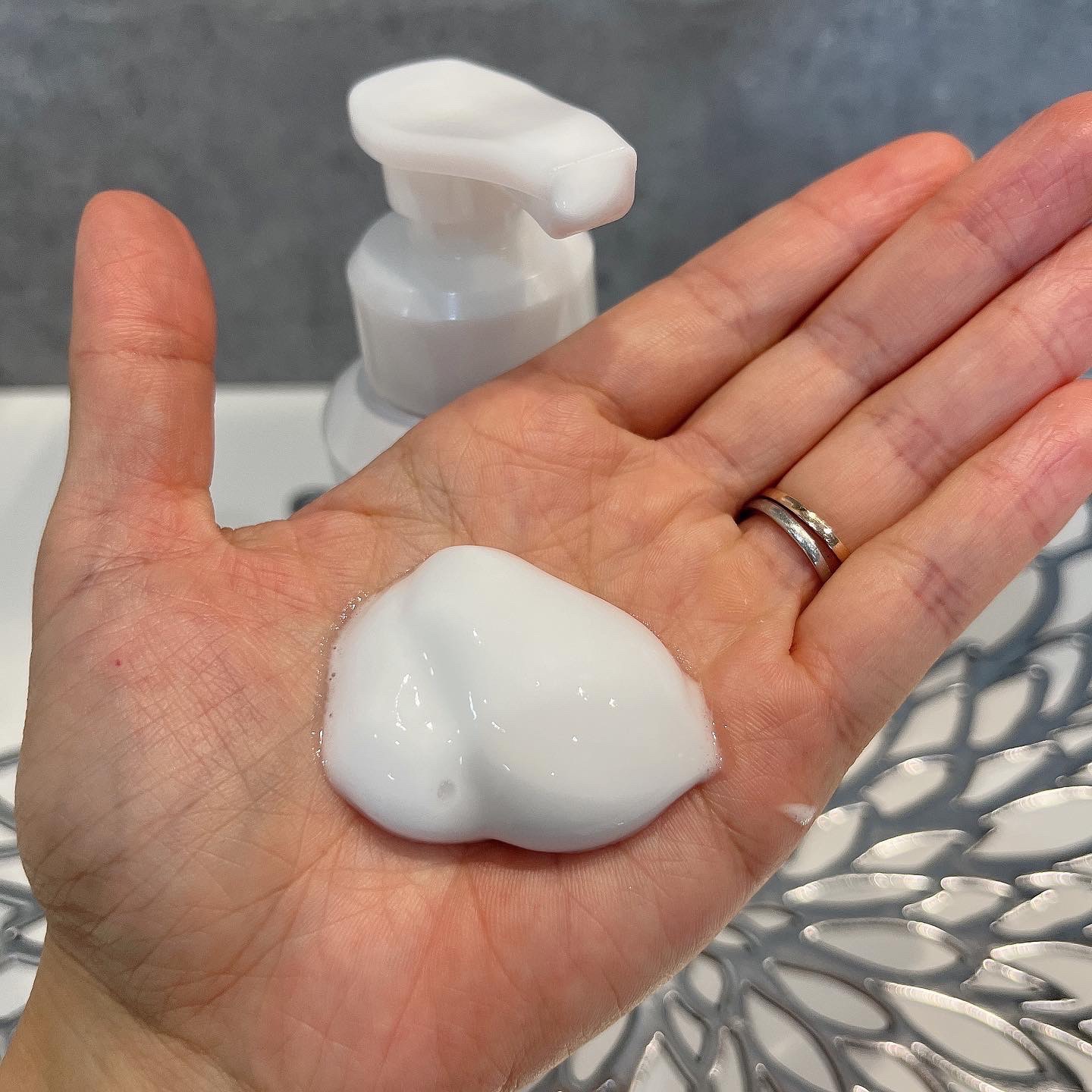 マイクロムース リフレッシャー/ALBLANC/泡洗顔を使ったクチコミ（3枚目）