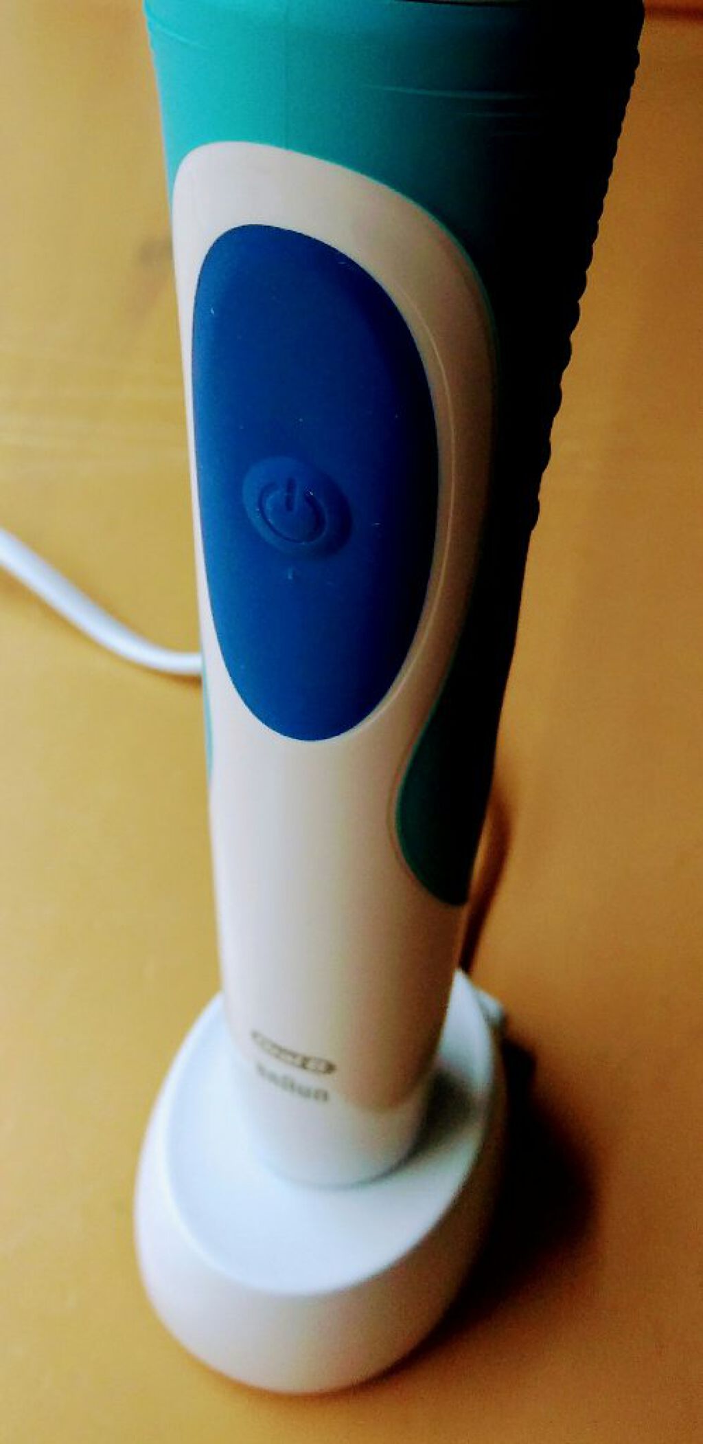 ブラウンオーラルB 電動歯ブラシ/ブラウン/電動歯ブラシを使ったクチコミ（3枚目）