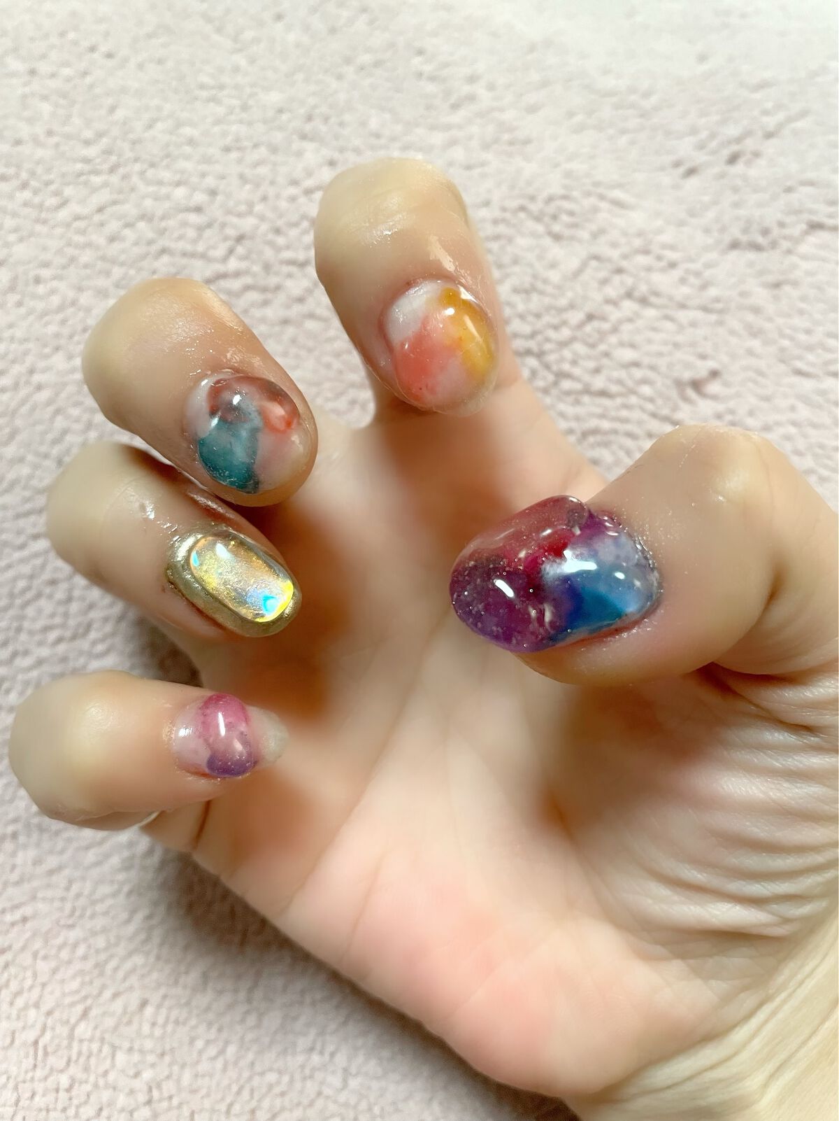 Nico on LIPS 「ジェルで水彩ネイル、リベンジの巻〜💅前よりは水彩感出せたのは、..」(1枚目)