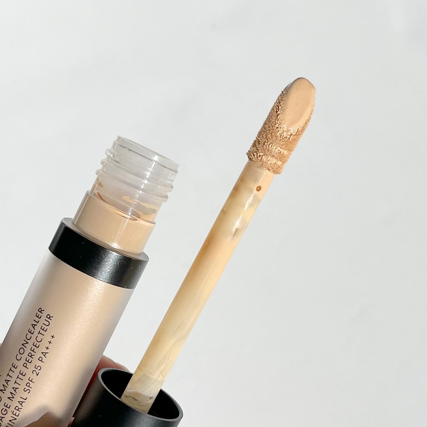 ベアプロ 16HR オールオーバー コンシーラー SPF25(PA+++)/bareMinerals/リキッドコンシーラーを使ったクチコミ(2枚目)