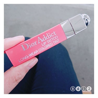 Dior アディクトリップティント451
ナチュラルコーラルを買ってみました！

１回塗るとほんとに落ちなくて優秀！

だけど私の場合唇の皮むけが気になったので
これ塗る前に薬用リップとかつけないとかな