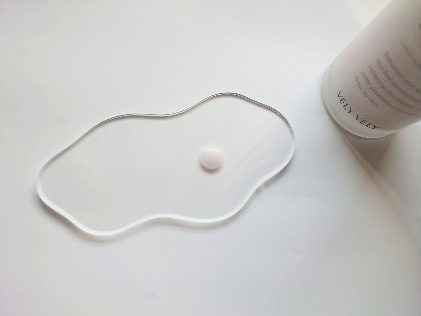 バクチオールスーパーバイオーム リフティングアンプル/VELY VELY/美容液を使ったクチコミ(6枚目)