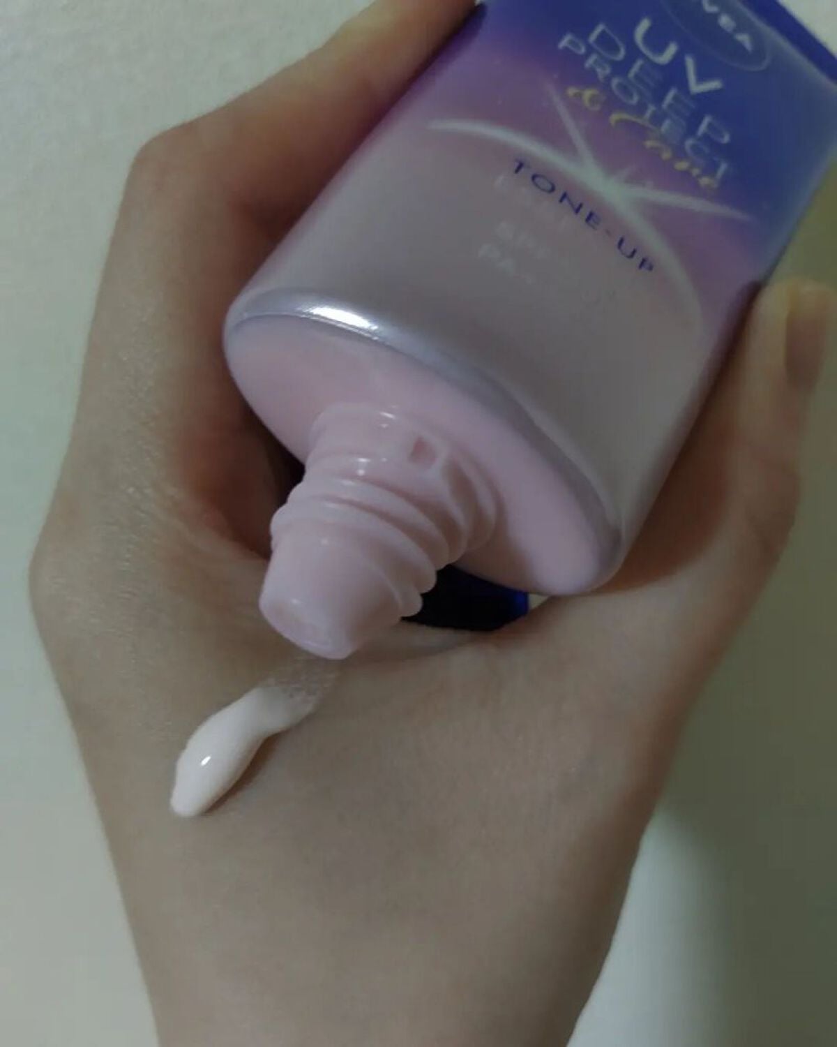 ニベアUV ディープ プロテクト&ケア トーンアップ エッセンス/ニベア/日焼け止めローションを使ったクチコミ(2枚目)