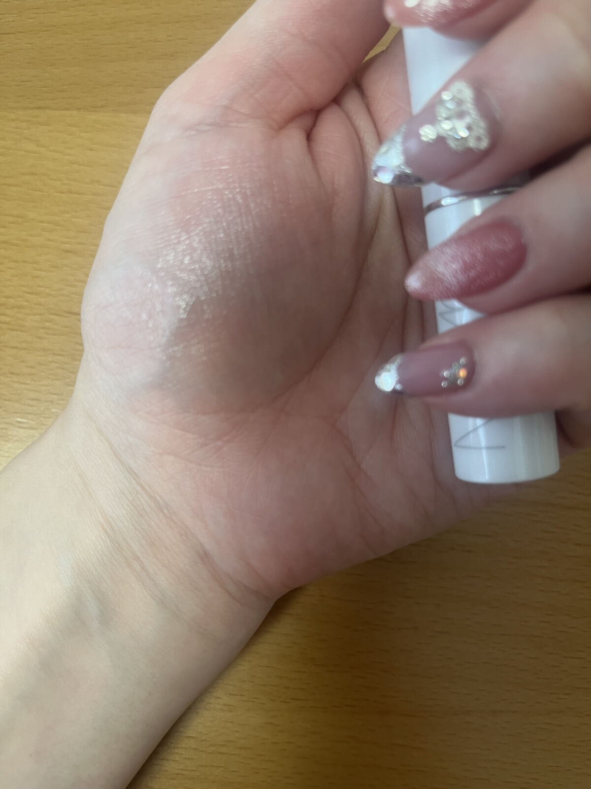 ビオモイスチュアスティック AC&UV 01 ピンクベージュ/MiMC/美容液を使ったクチコミ（3枚目）