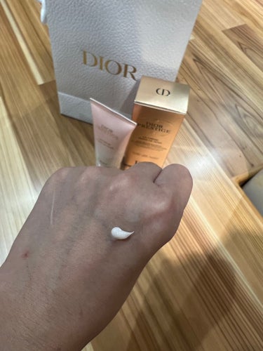 プレステージ ラ クレーム マン ド ローズ/Dior/ハンドクリームを使ったクチコミ（2枚目）