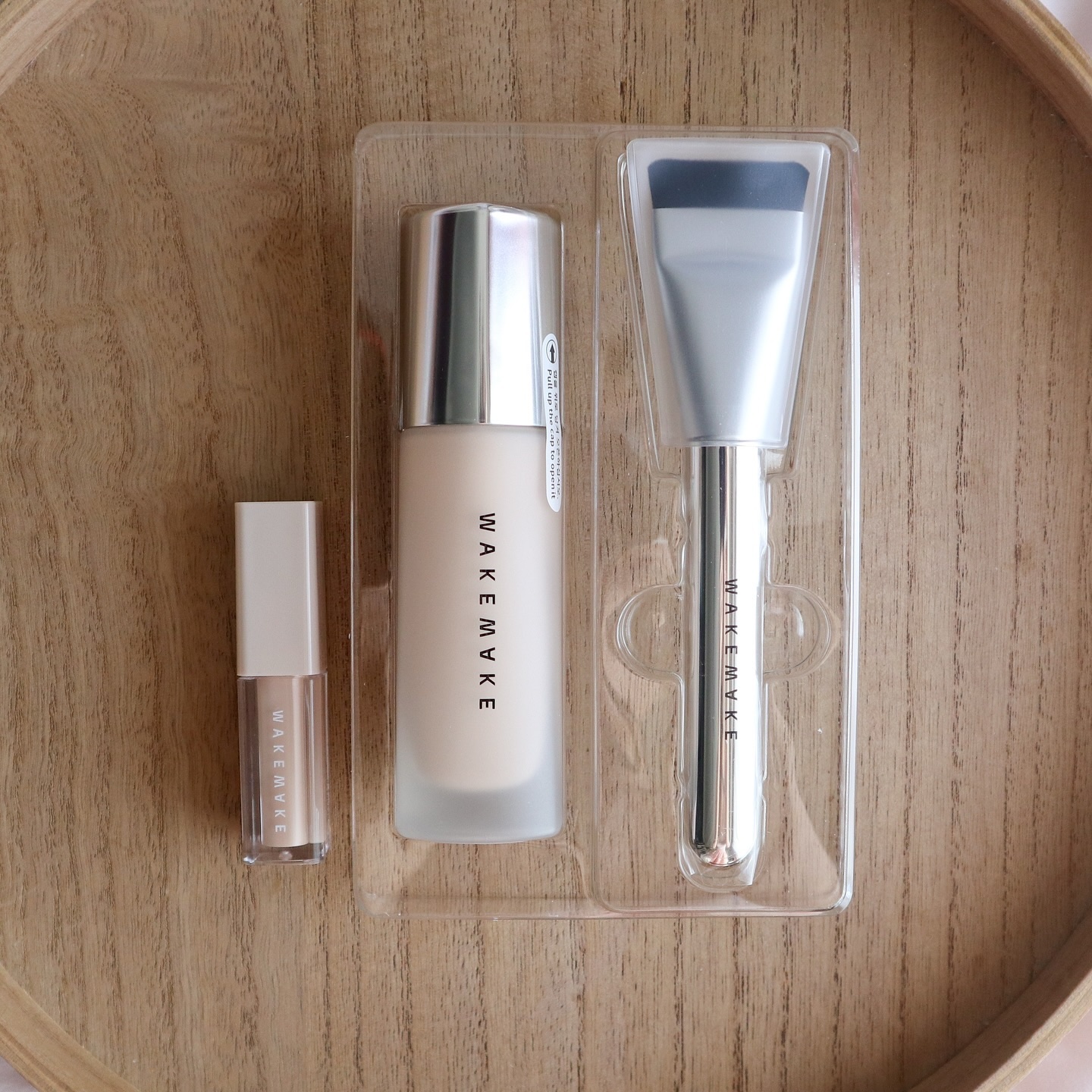 ウォーターベルベットカバーファンデーション/wakemake/リキッドファンデーションを使ったクチコミ（2枚目）