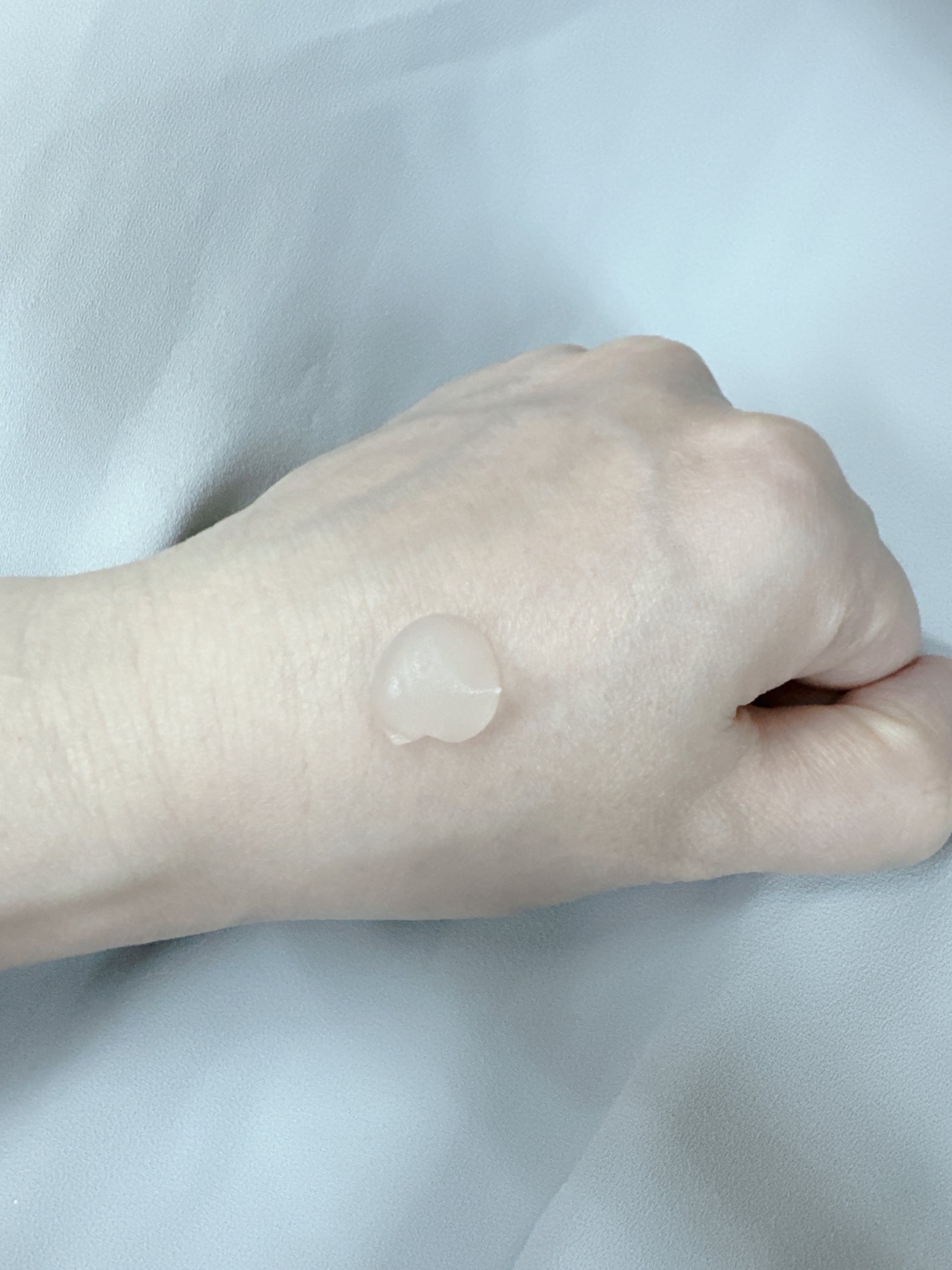 ワンダーハニー ひんやりハンディソルベ/VECUA Honey/ハンドクリームを使ったクチコミ(2枚目)