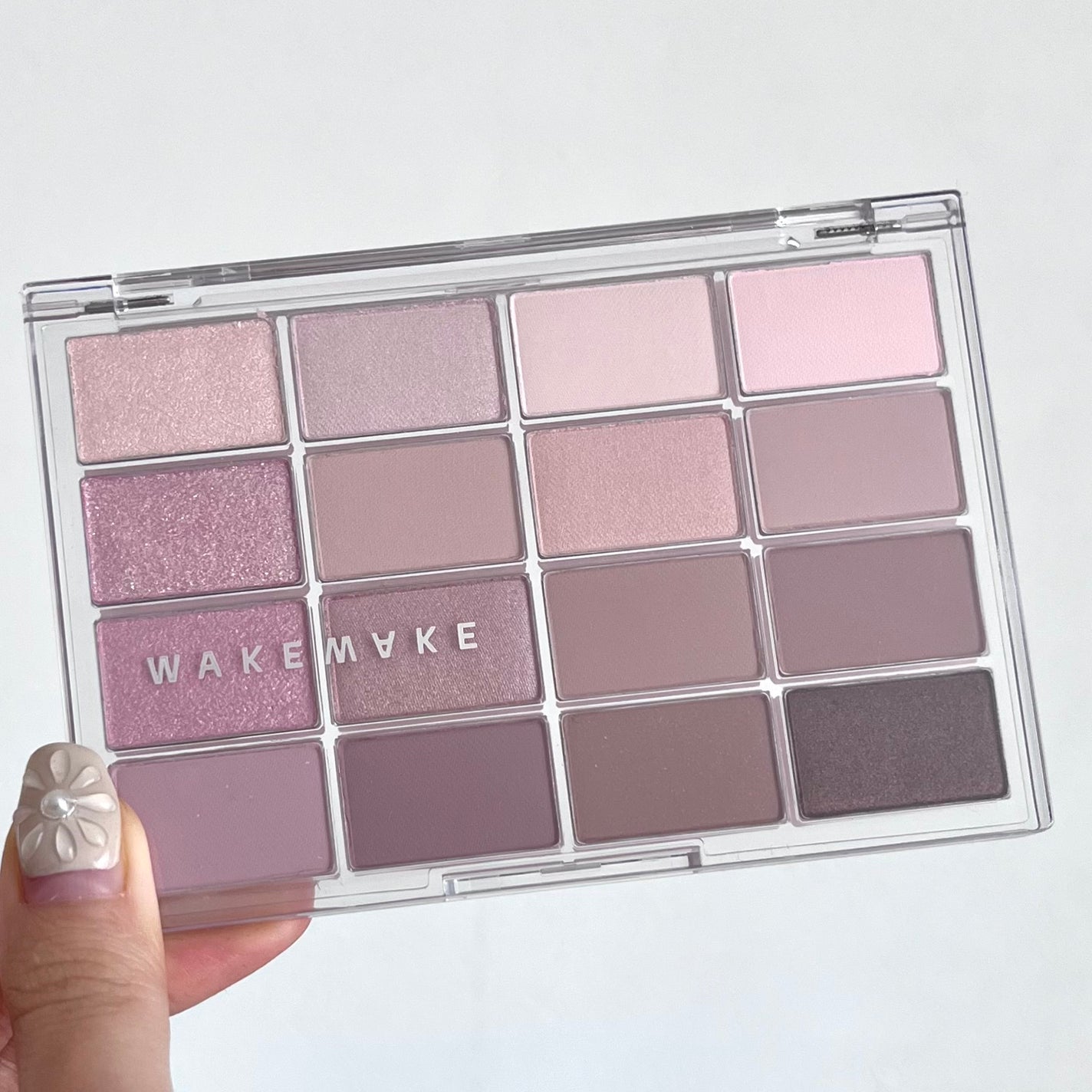 ソフトブラーリングアイパレット/wakemake/アイシャドウパレットを使ったクチコミ(5枚目)