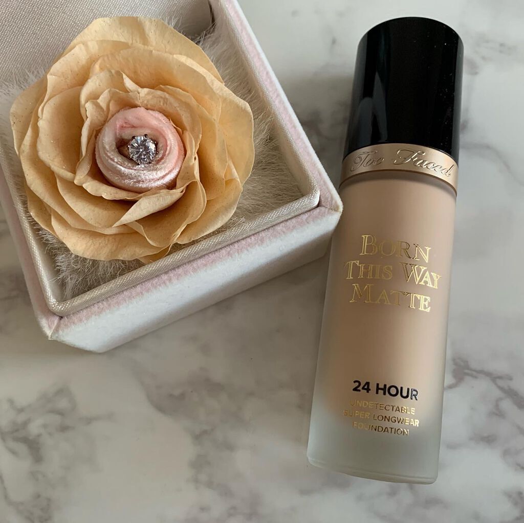 ボーン ディス ウェイ アンディテクタブル 24H マット ファンデーション/Too Faced/リキッドファンデーションを使ったクチコミ（1枚目）