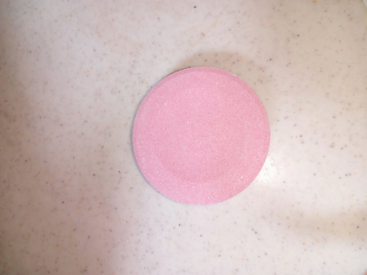 クナイプ スパークリングタブレット オレンジ・リンデンバウム ＜菩提樹＞の香り  1錠入り/クナイプ/炭酸系入浴剤を使ったクチコミ（2枚目）