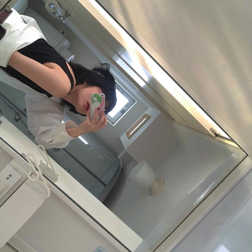 ルージュ アリュール インク フュージョン 818 トゥルー レッド/CHANEL/口紅を使ったクチコミ（1枚目）