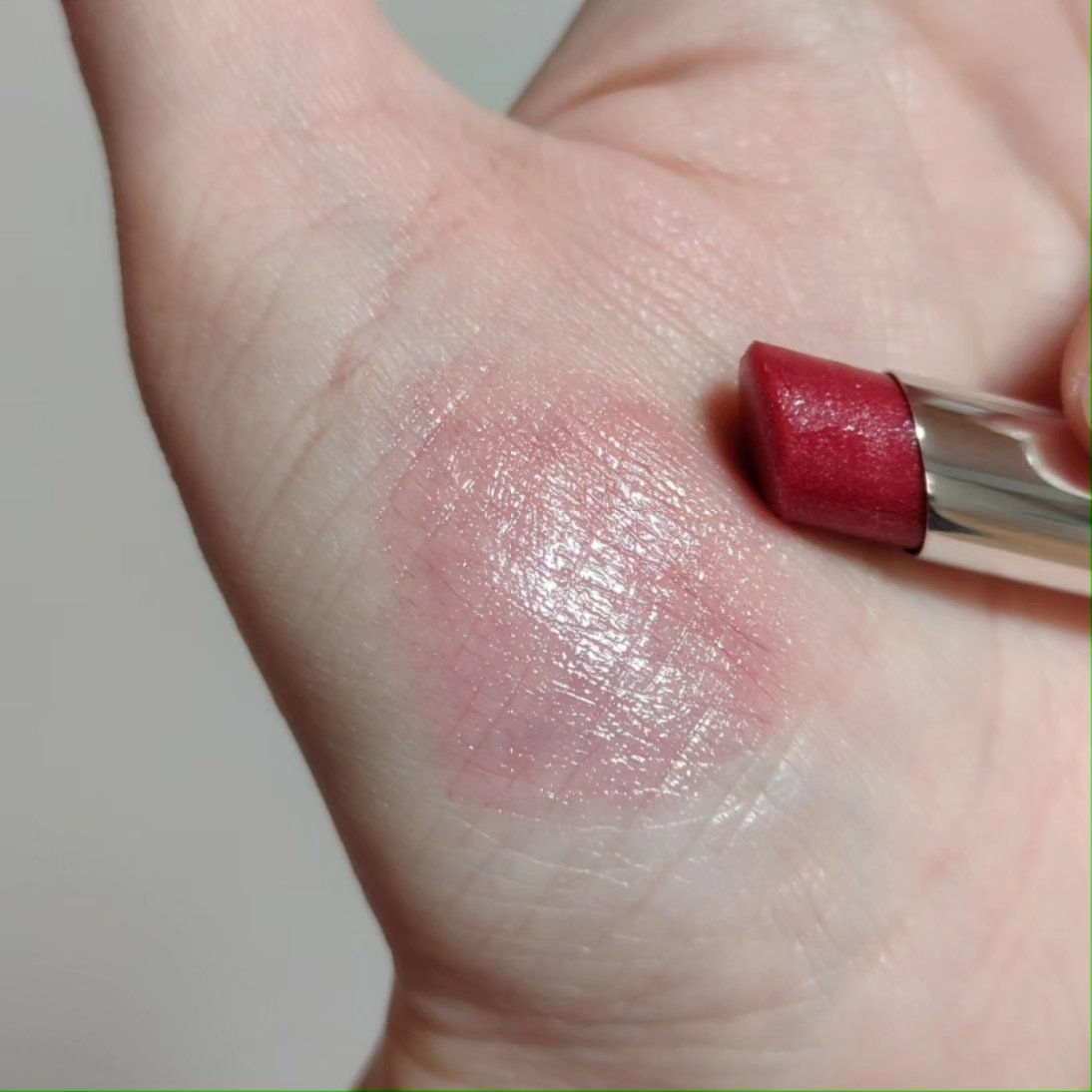 サクラヴェールリップ RD01　燃ゆる紅桜色（プランパー）/パラドゥ/リップクリームを使ったクチコミ（3枚目）