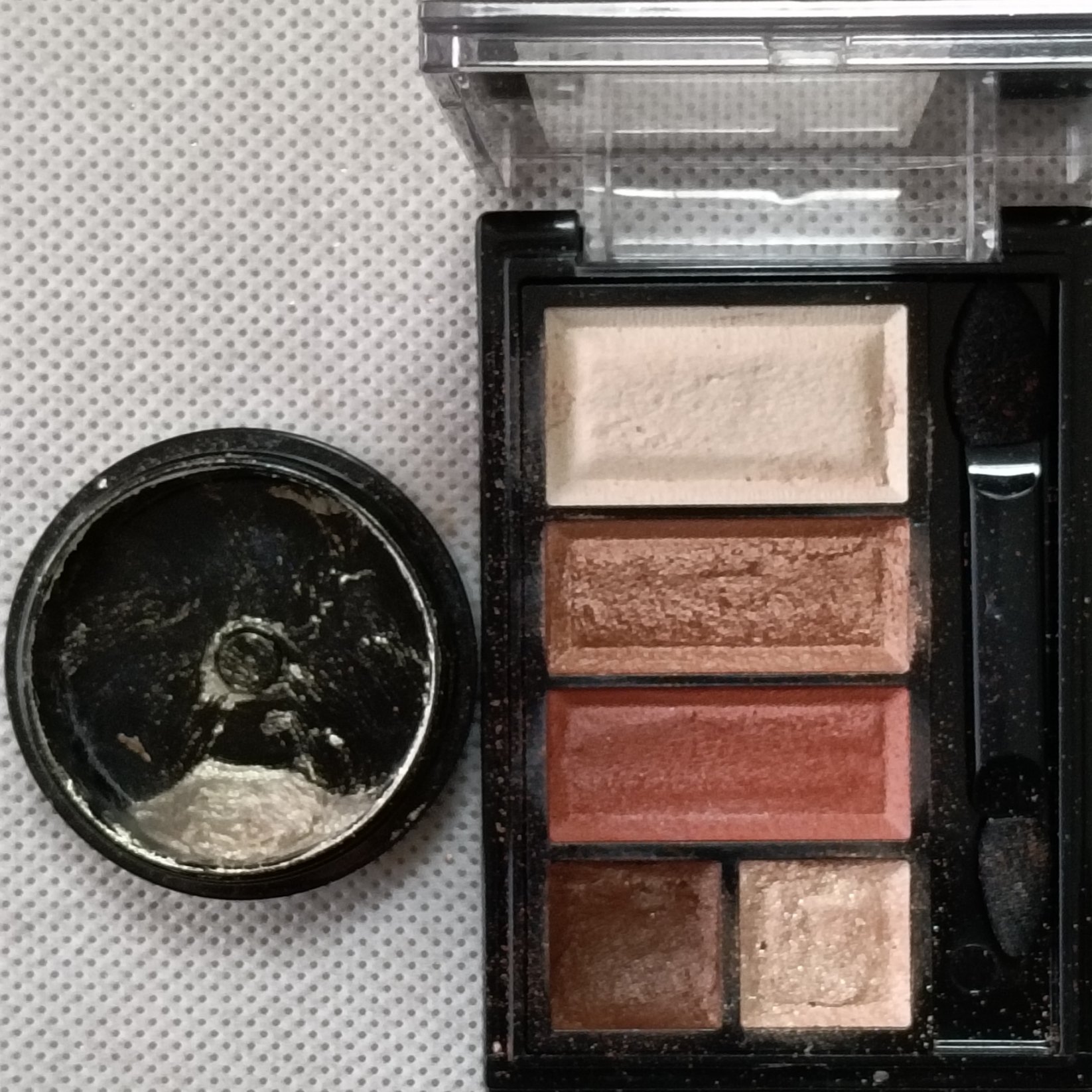 アイ グリッター/ANNA SUI/単色アイシャドウを使ったクチコミ（3枚目）