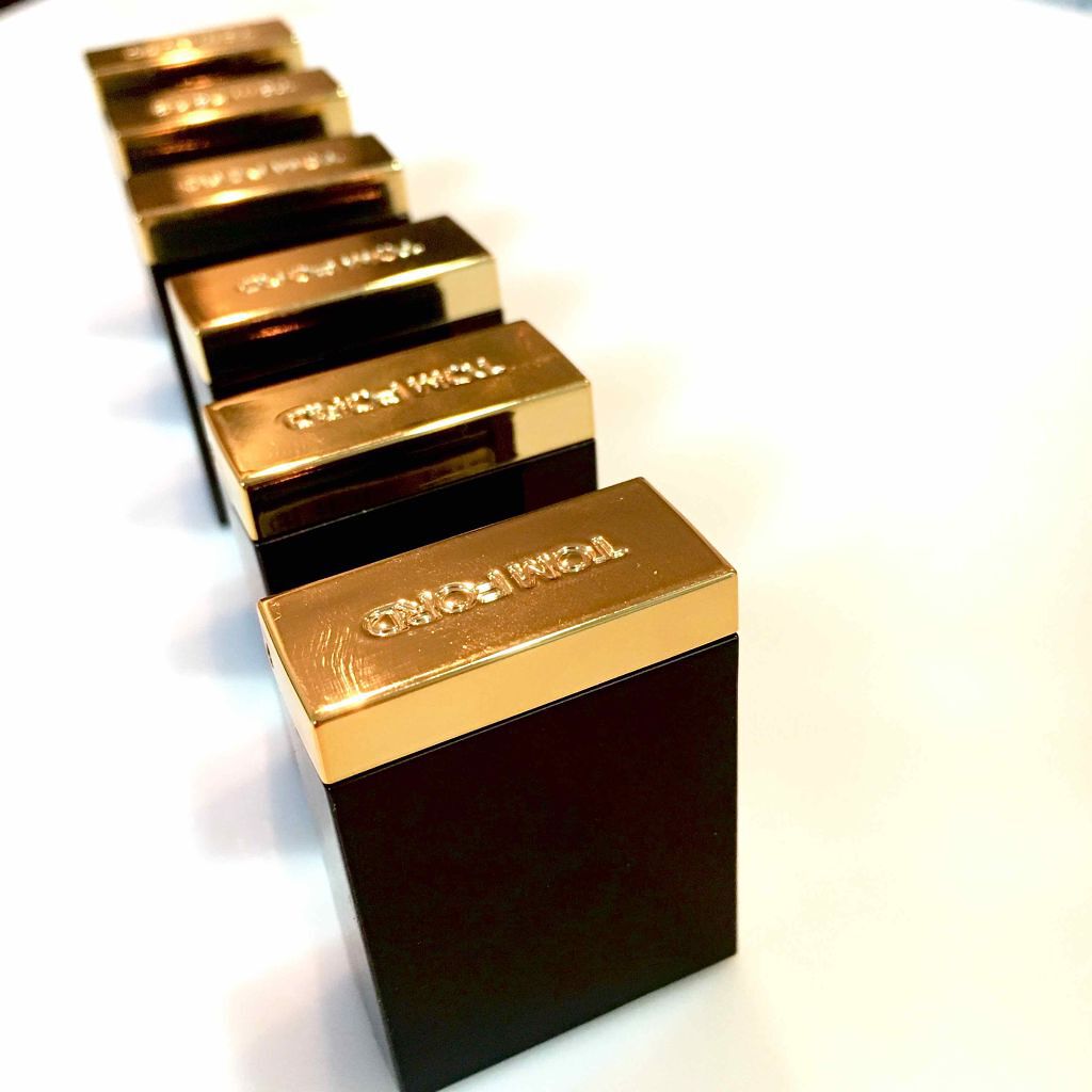 プライベート シャドウ 03 インフラレッド (サテン)/TOM FORD BEAUTY/単色アイシャドウを使ったクチコミ（1枚目）