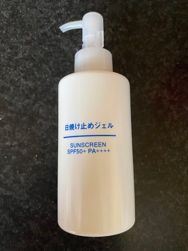 無印良品 日焼け止めジェル　ＳＰＦ５０＋のクチコミ「紫外線に要注意‼️

✼••┈┈••✼••┈┈••✼••┈┈••✼••┈┈••✼

無印良品日.....」（1枚目）