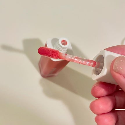 ナチュラルブルームリップオイルセラム 3色セット/PINATE/リップグロスを使ったクチコミ(4枚目)