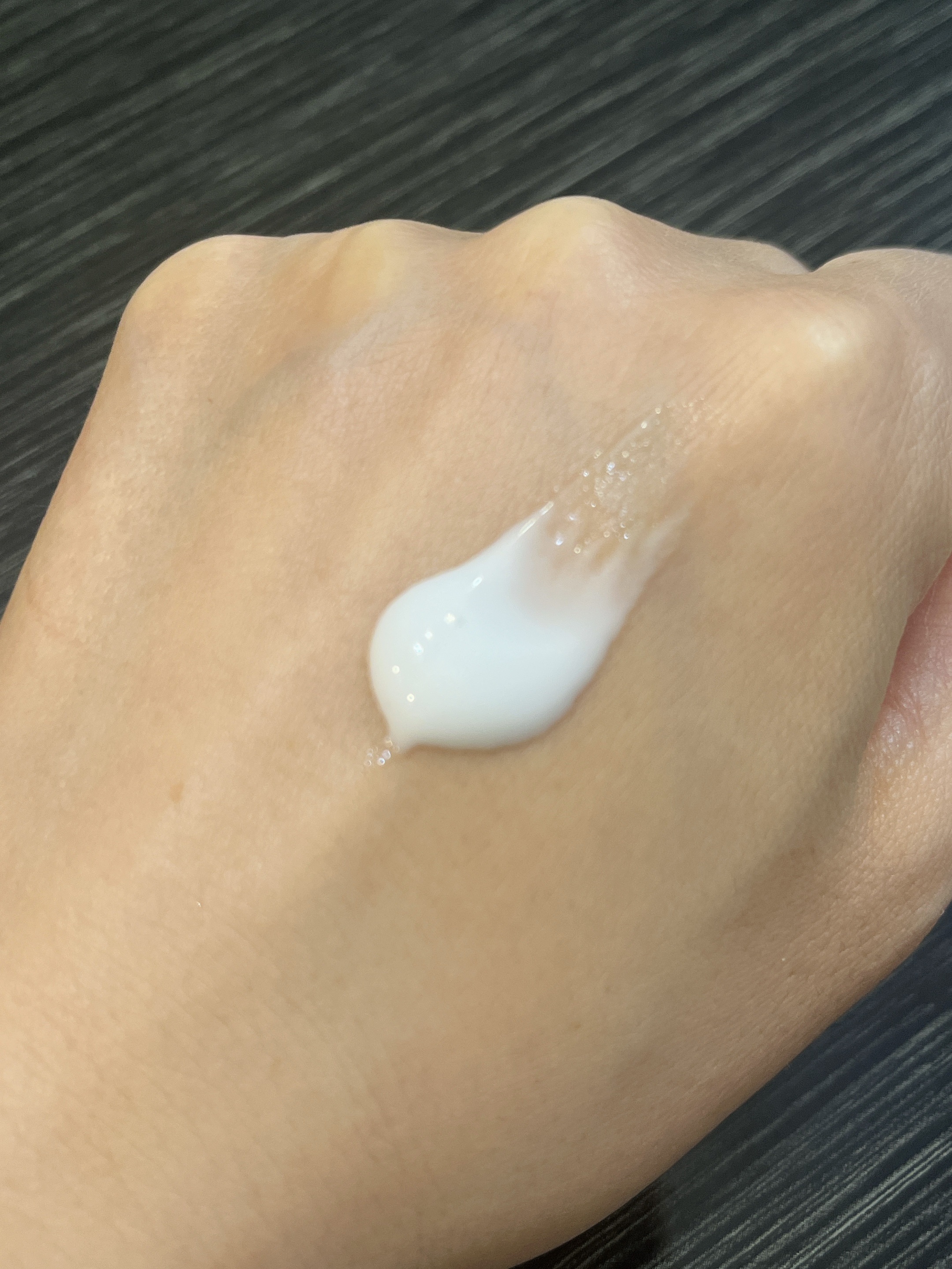 トリクセラNT フルイドクリーム/アベンヌ/ボディクリームを使ったクチコミ（2枚目）