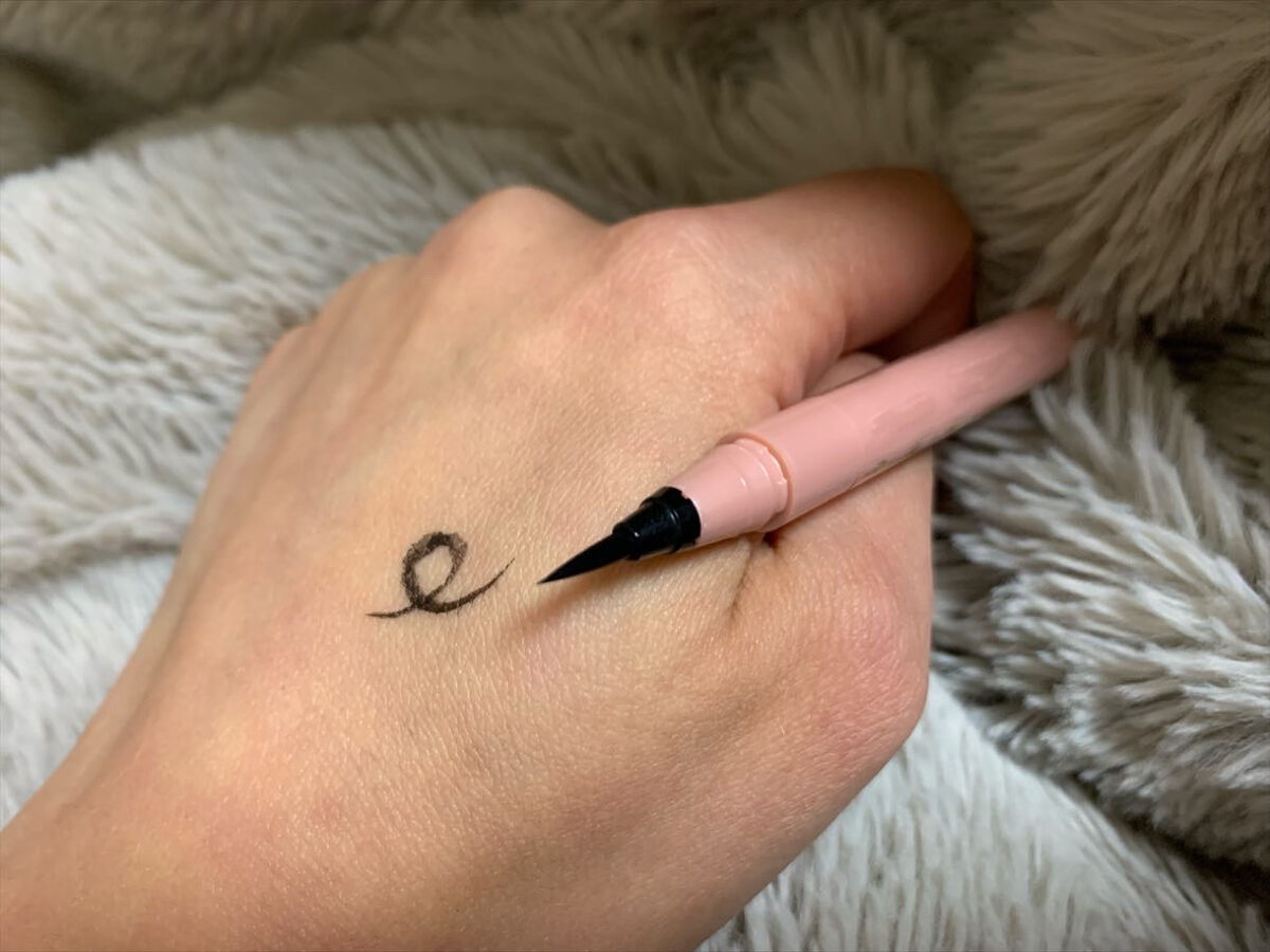 リキッドアイライナー ex BK ブラック/パラドゥ/リキッドアイライナーを使ったクチコミ（3枚目）