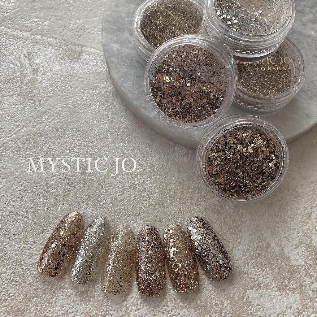 MONDO GLITTER/MYSTIC JO./ネイルチップ・パーツを使ったクチコミ(1枚目)