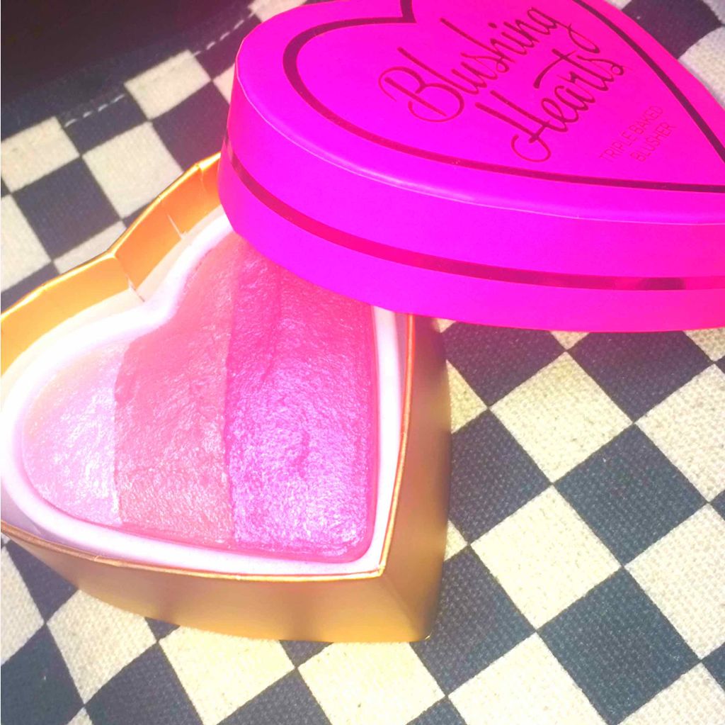 ブラッシング ハート/MAKEUP REVOLUTION/パウダーチークを使ったクチコミ(2枚目)