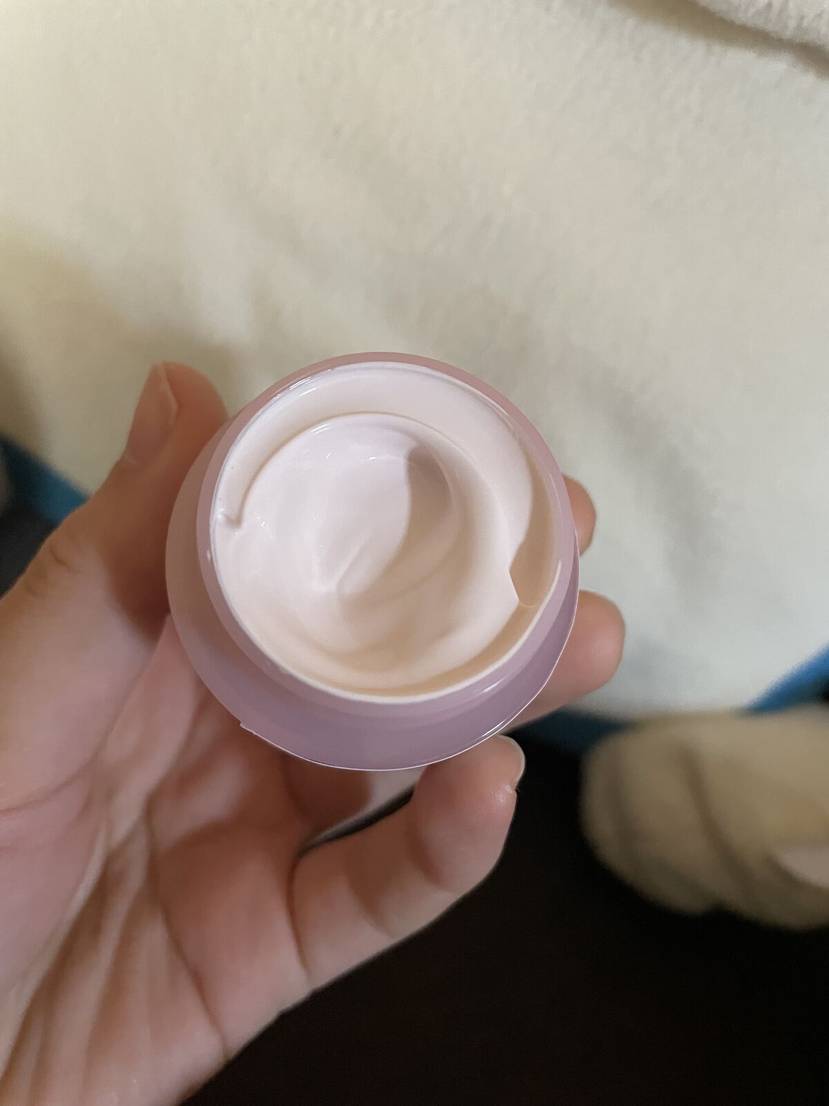 チェジュ チェリーブロッサム トーンアップクリーム/innisfree/化粧下地を使ったクチコミ（3枚目）