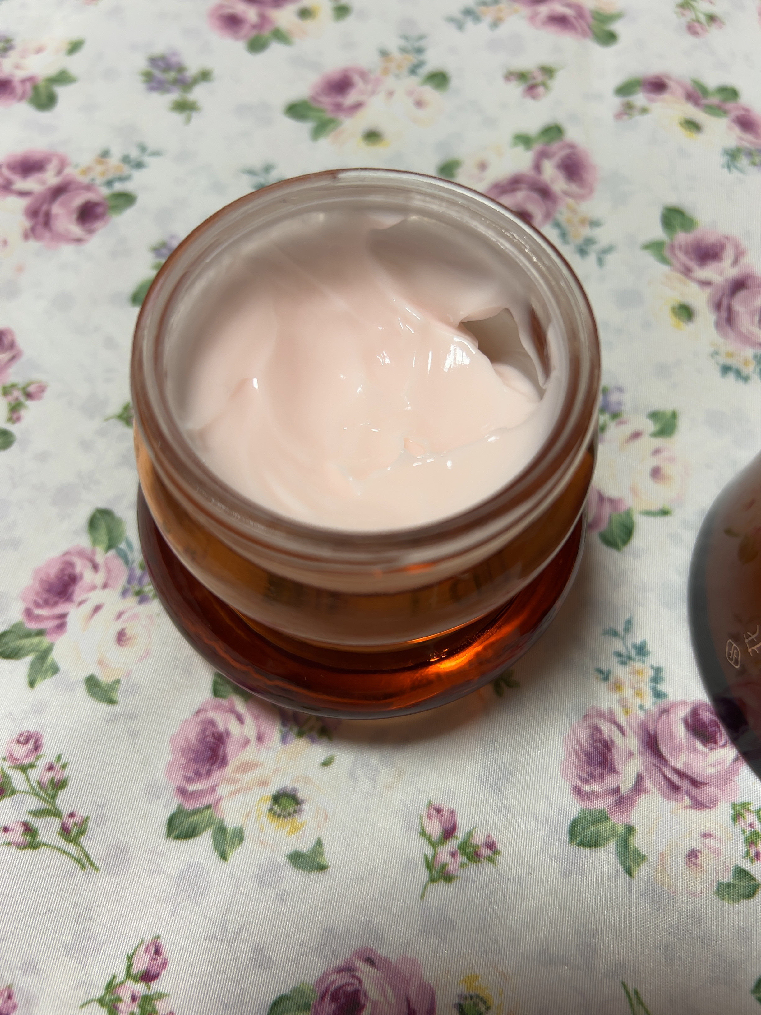 桃顔純潤　クリーム＆フェイスベース/花西子/化粧下地を使ったクチコミ（2枚目）