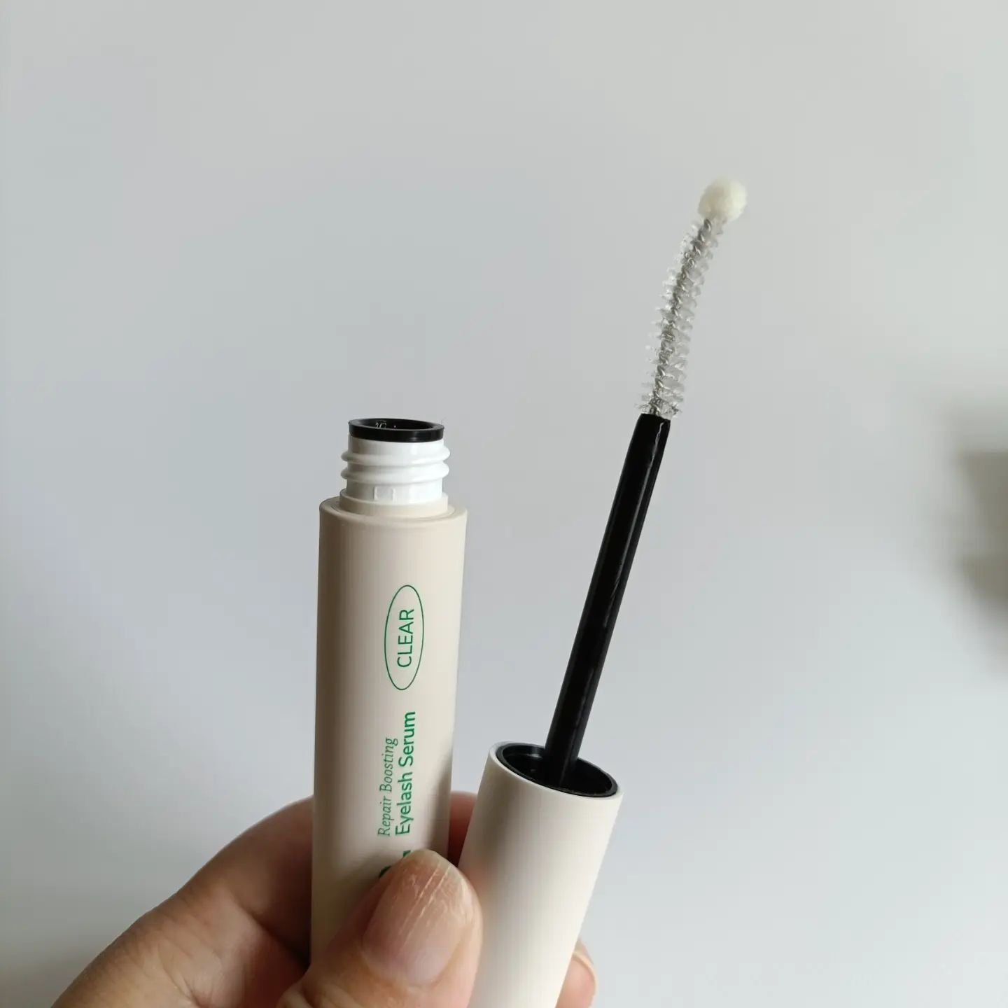 ロングブラックインセイティブアイラッシュセラム/someblossom/まつげ美容液を使ったクチコミ（2枚目）