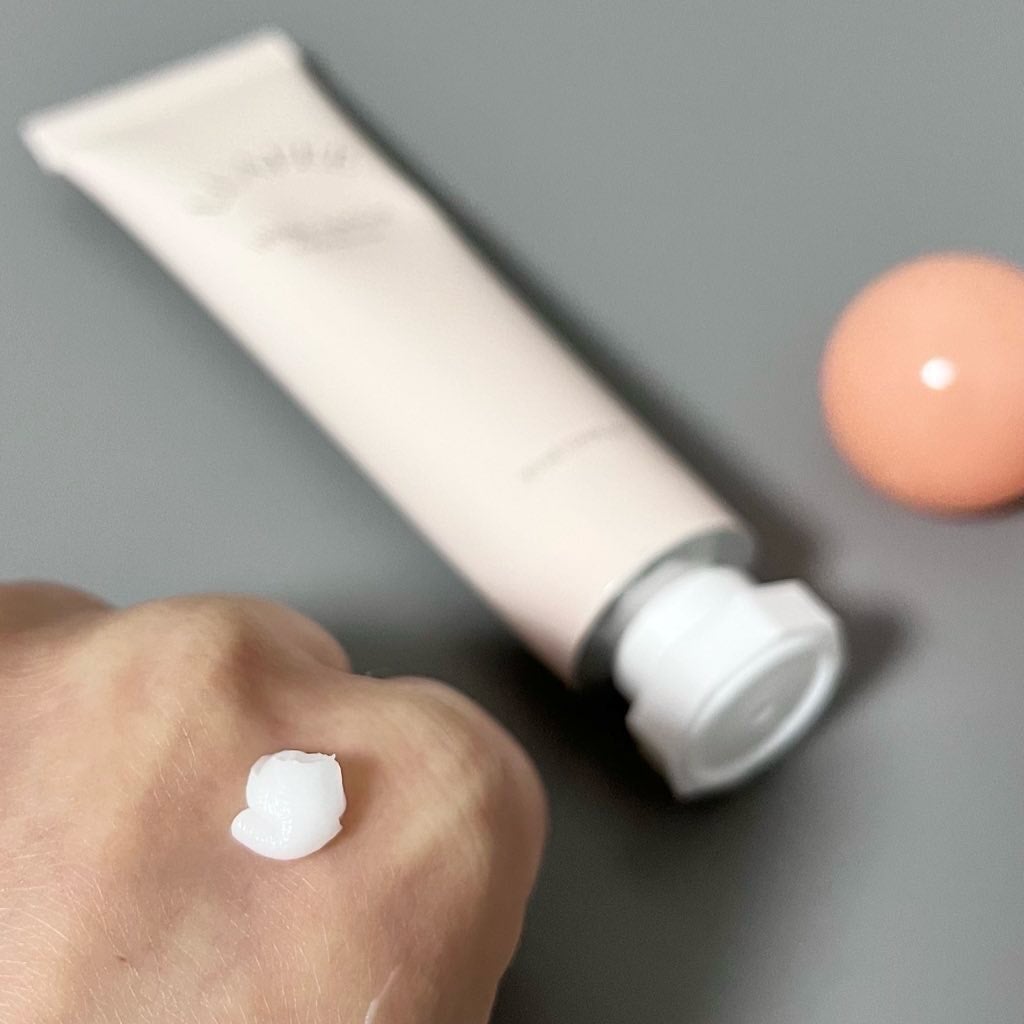 ソリッド パフューム ホワイトアプリコット/LUAFEE/練り香水を使ったクチコミ(4枚目)