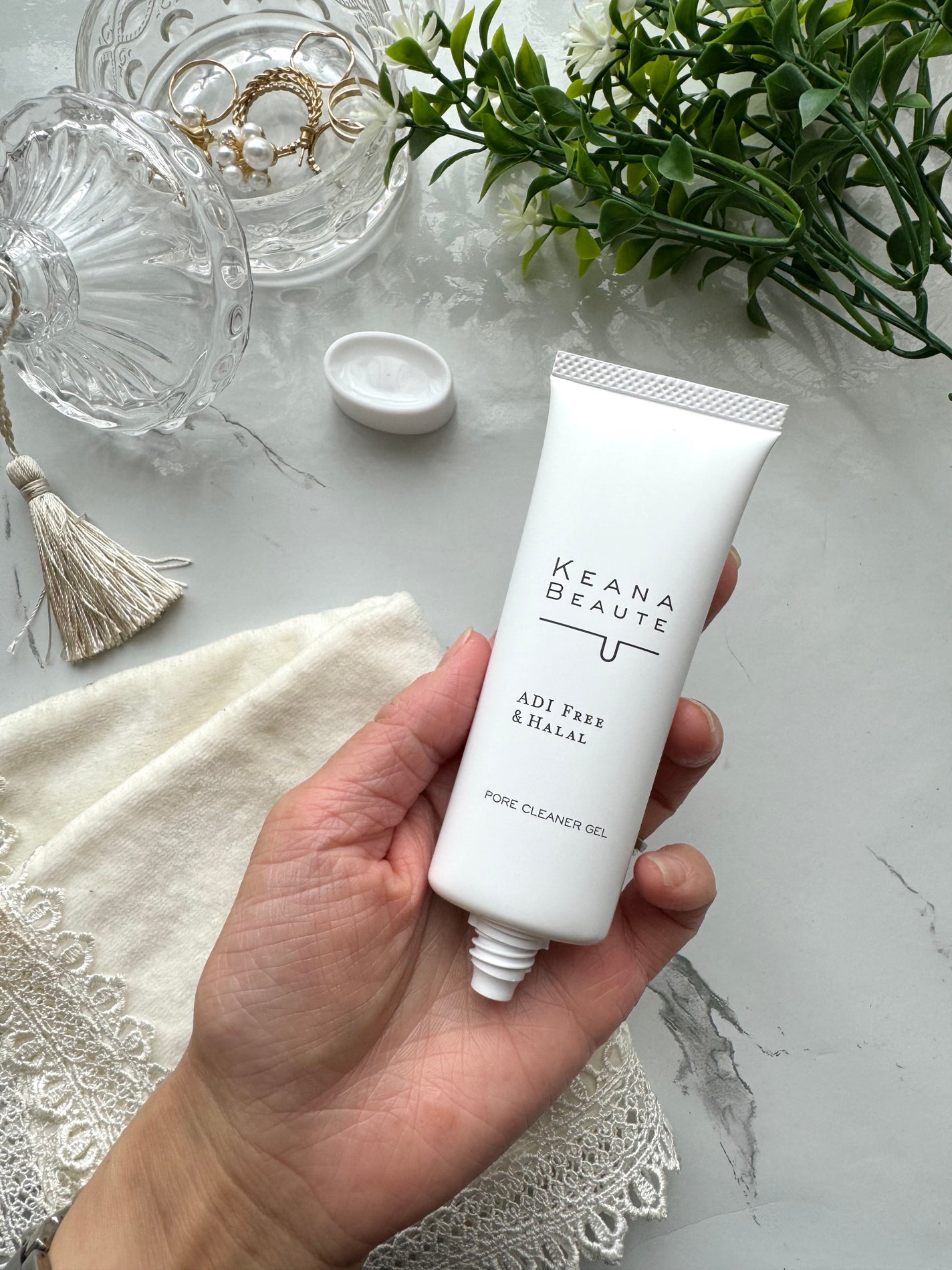 洗顔前の毛穴づまり落とし/ケアナボーテ/クレンジングジェルを使ったクチコミ(2枚目)