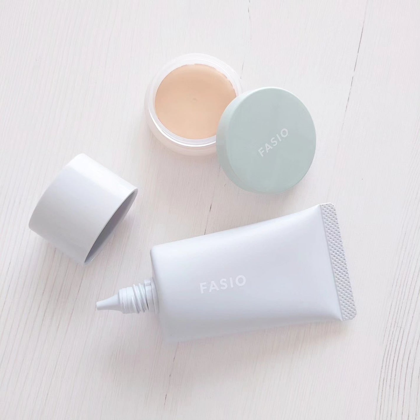 エアリーステイ BB ティント UV/FASIO/BBクリームを使ったクチコミ(4枚目)