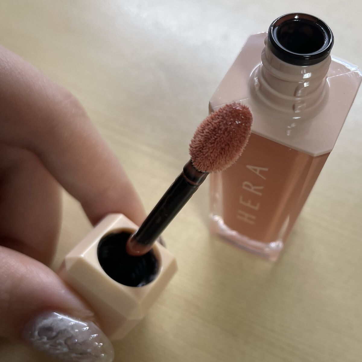 センシュアルスパイシーヌードグロス/HERA/リップグロスを使ったクチコミ（2枚目）