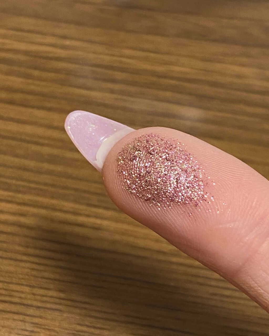 URGLAM　SPARKLE EYESHADOW/U R GLAM/単色アイシャドウを使ったクチコミ（2枚目）