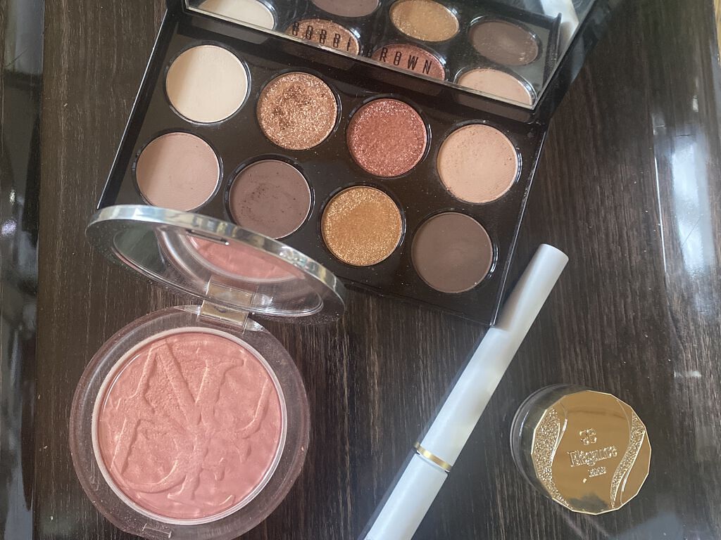 ディオールスキン ミネラル ヌード ルミナイザー パウダー ＜サマー デューン＞ 002 ピーチ デューン（生産終了）/Dior/プレストパウダーを使ったクチコミ（1枚目）