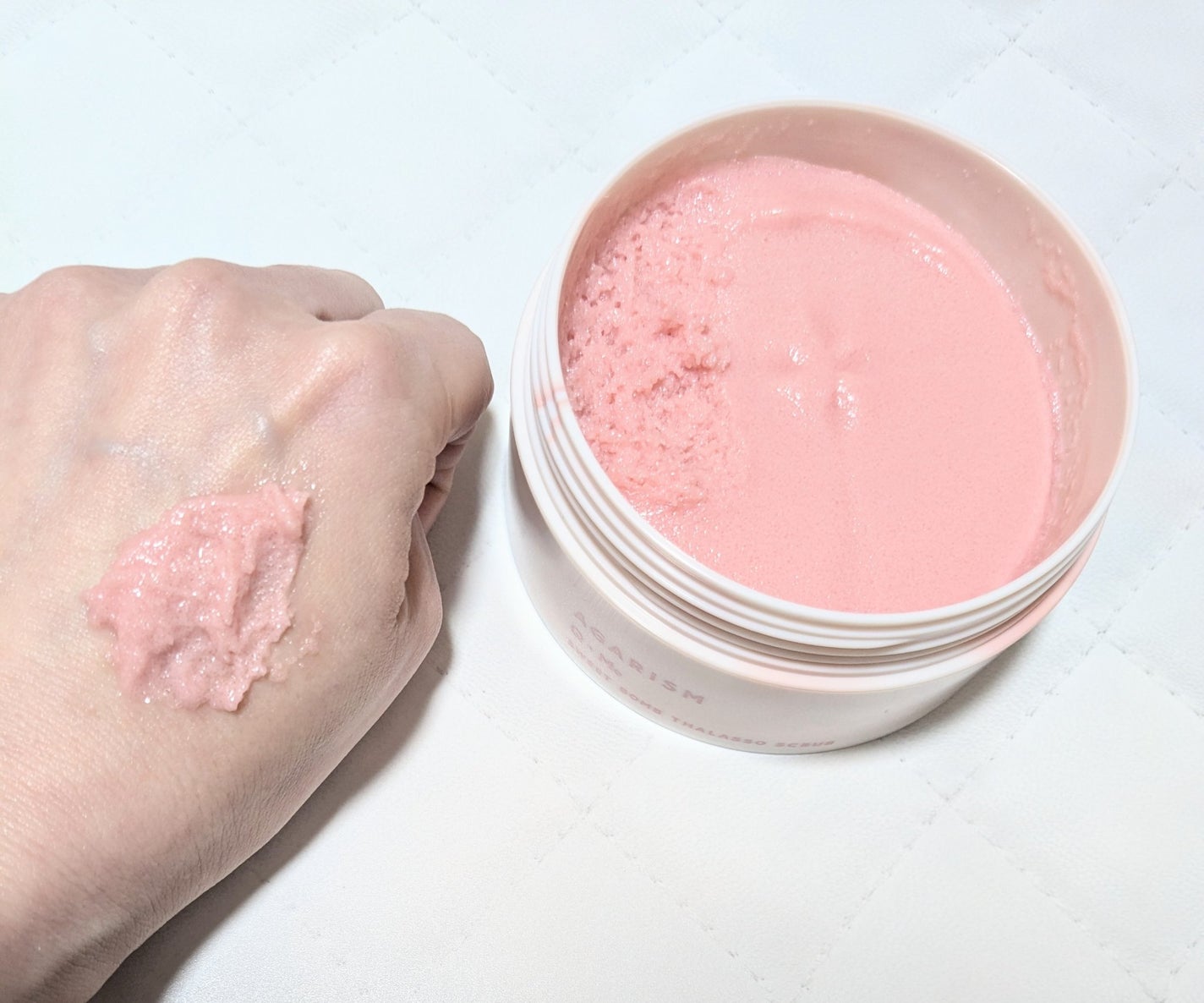 キューミースウィートボムタラソスクラブ ピオニーブーケの香り/AGARISM/ボディスクラブを使ったクチコミ(3枚目)