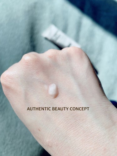 ハンド＆ヘア ライトセラム/AUTHENTIC BEAUTY CONCEPT/ハンドクリームを使ったクチコミ（3枚目）