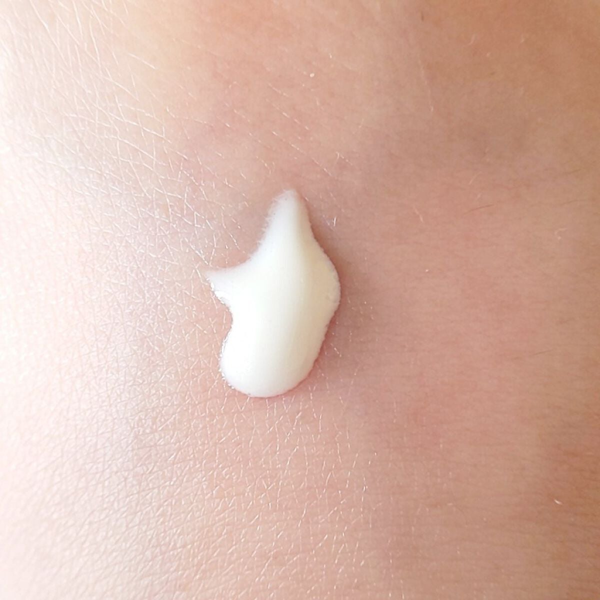 クリアウェルネス UVエッセンスジェル/雪肌精/日焼け止めジェルを使ったクチコミ(3枚目)