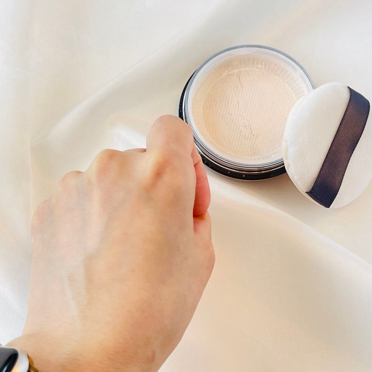 プリマヴィスタ EXマットパウダー 超オイリー肌用/プリマヴィスタ/ルースパウダーを使ったクチコミ(6枚目)