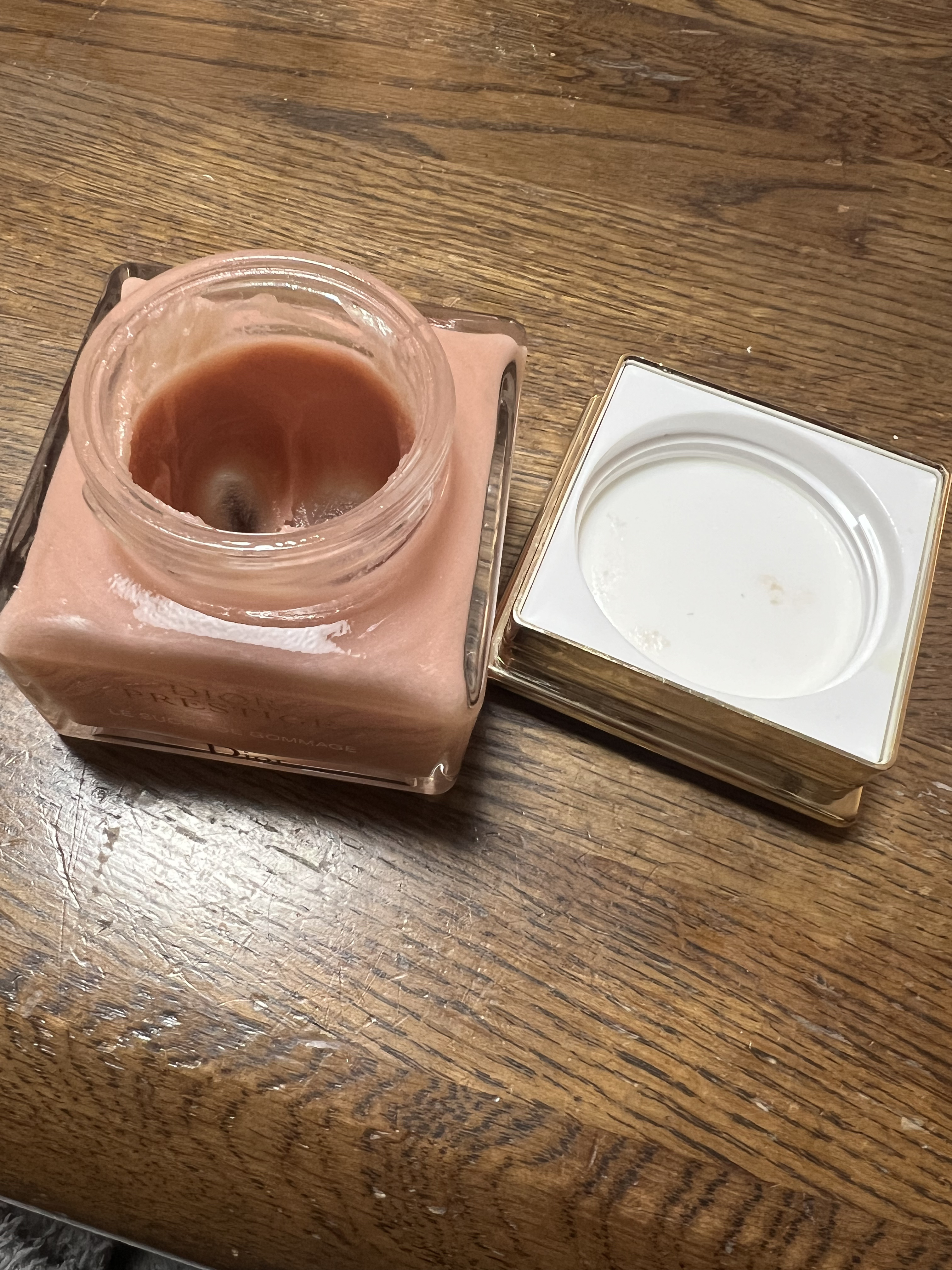 【旧】プレステージ ル ゴマージュ/Dior/スクラブ・ゴマージュを使ったクチコミ（2枚目）