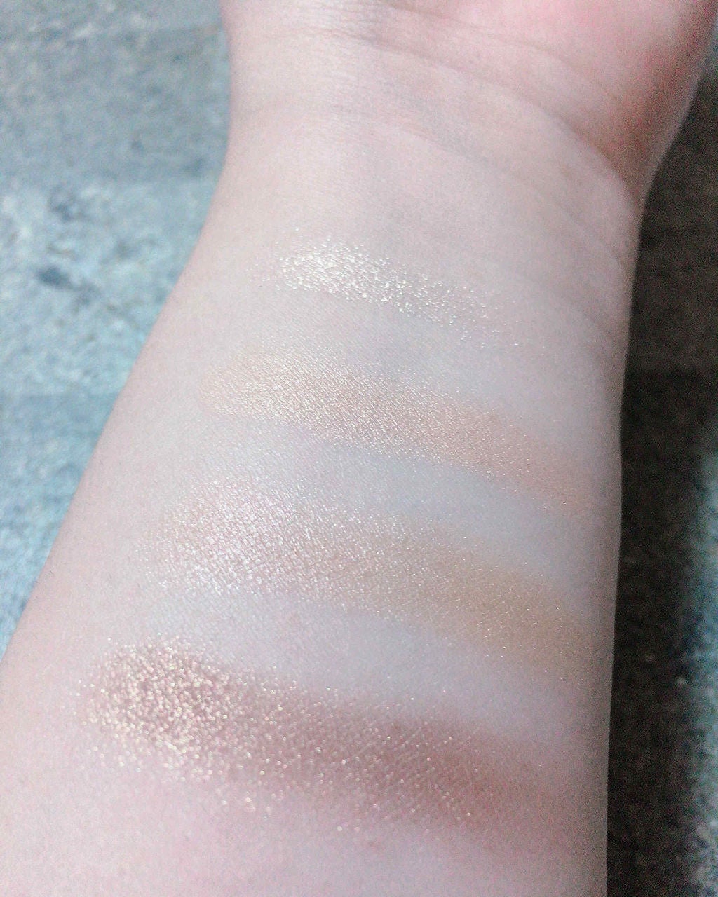 スキンモデリングアイズ/LUNASOL/アイシャドウパレットを使ったクチコミ(3枚目)